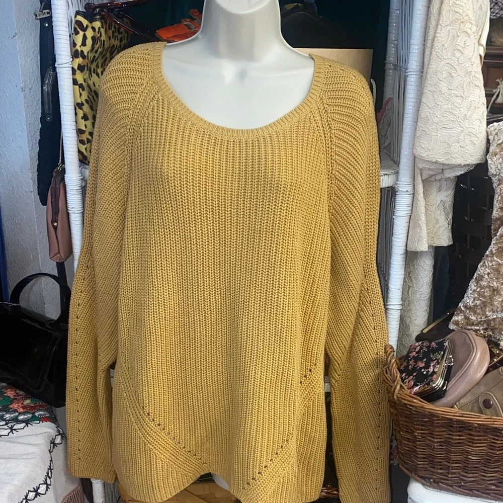 *Coldwater Creek - 100% cotton- Mustard color- scoop Neck Sweater - M